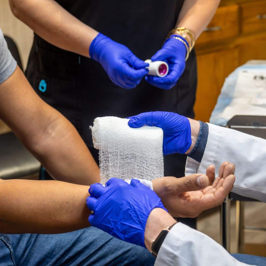 Advanced wound care treatment